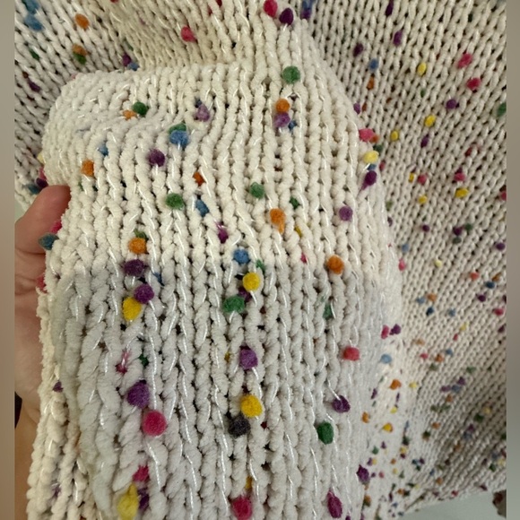 Seven7, Ladies Oversized Raised Dot Cream Crewneck Sweater, Size M - Picture 2 of 10